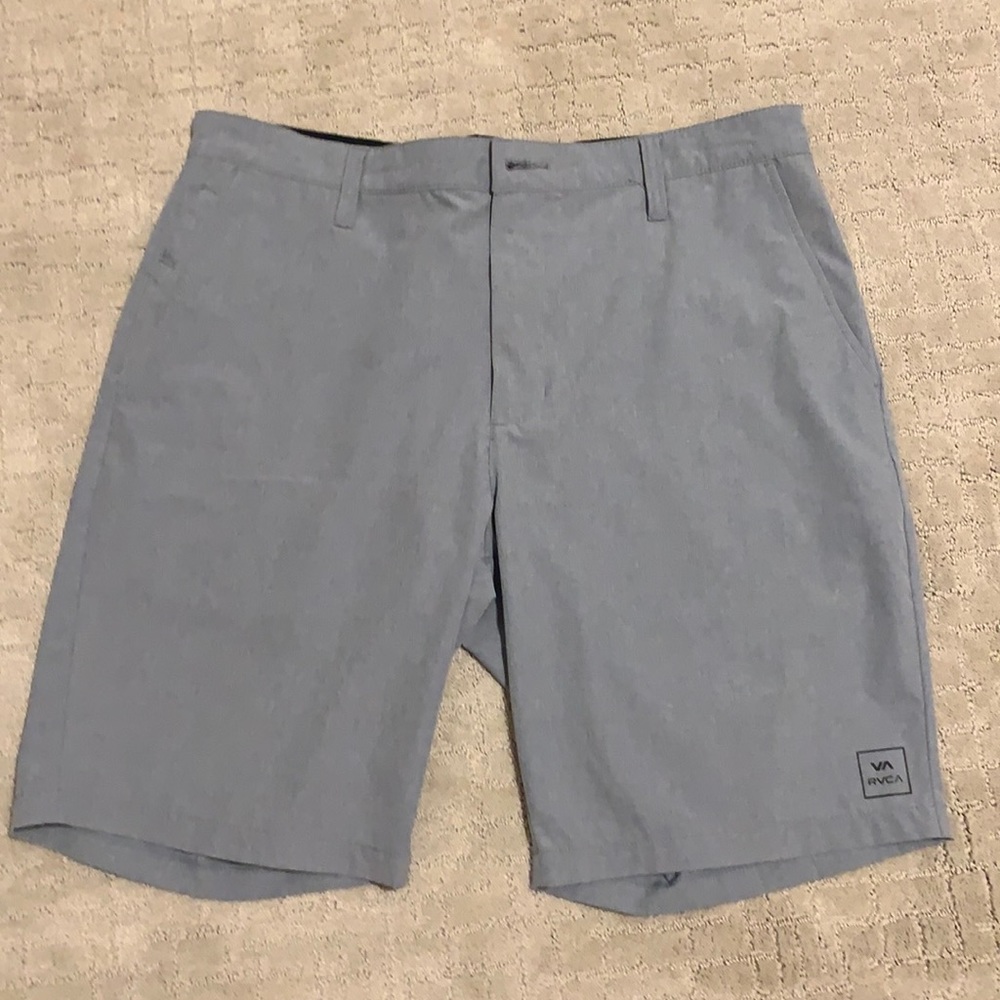 RVCA men’s grey shorts. Size 36